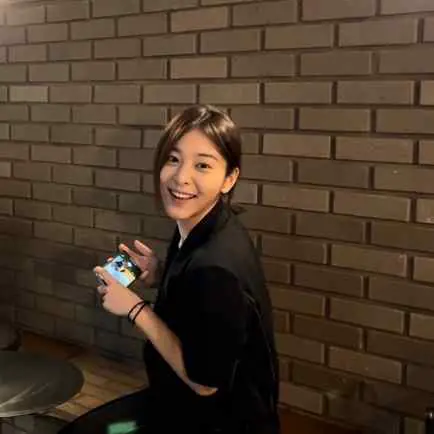 Seol In Ah - seol-in-ah-hot-14.webp